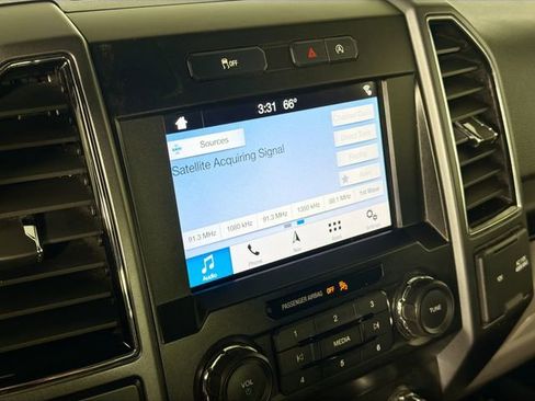 Used 2019 Ford F150 XLT w/ Equipment Group 302A Luxury AWD/4WD image 15