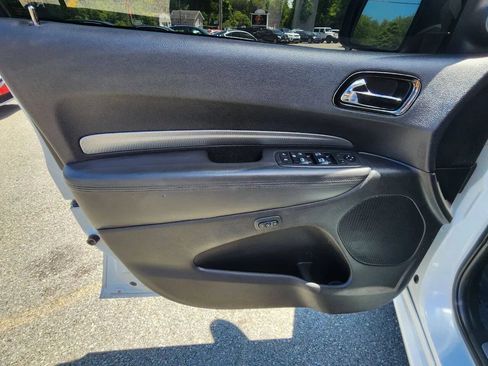 Used 2020 Dodge Durango R/T w/ Technology Group RWD image 9