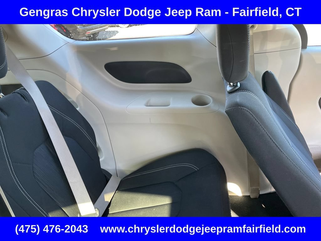 Certified 2023 Chrysler Voyager LX FWD image 31