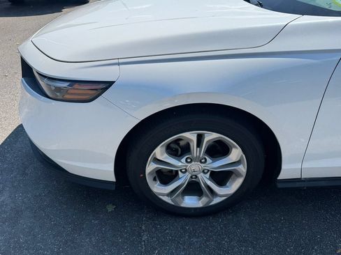 Used 2023 Honda Accord LX image 9