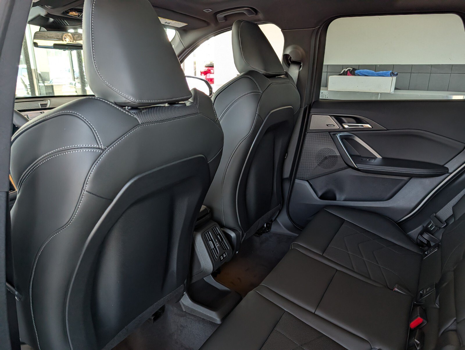 New 2027 BMW X1 xDrive28i AWD/4WD image 14