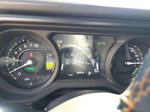 Used 2024 Jeep Wrangler Unlimited w/ Convenience Group AWD/4WD image 17