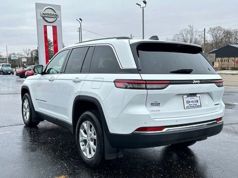 Used 2023 Jeep Grand Cherokee Limited w/ Luxury Tech Group II image 7