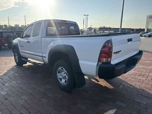 Used 2015 Toyota Tacoma PreRunner w/ Convenience Package RWD image 7