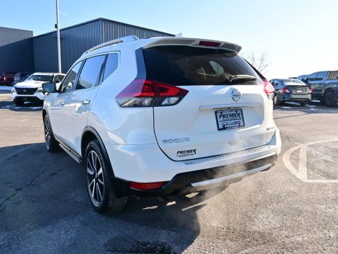Used 2018 Nissan Rogue SL w/ Premium Package image 8