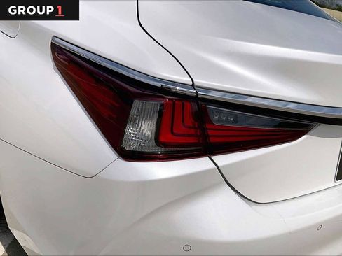 Used 2021 Lexus ES 350 w/ Premium Package image 26