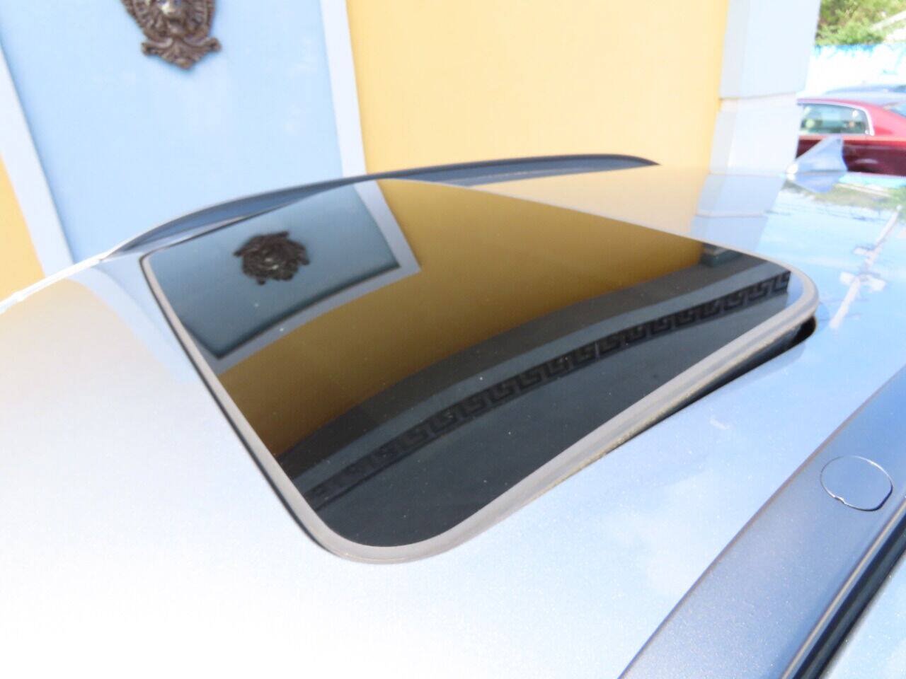 Used 2020 Hyundai Kona Limited AWD/4WD image 9