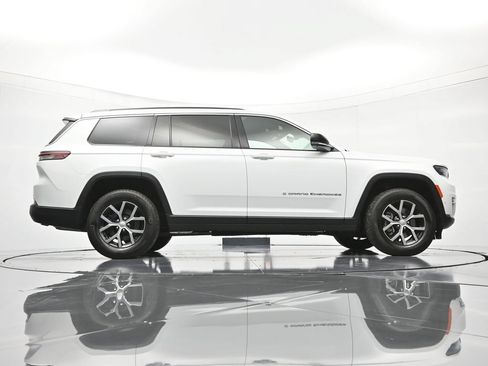 Used 2024 Jeep Grand Cherokee L Limited w/ Luxury Tech Group II AWD/4WD image 41