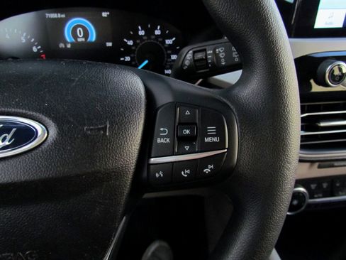 Used 2020 Ford Escape SE image 31