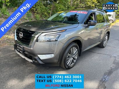 Certified 2025 Nissan Pathfinder SL w/ SL Premium Package