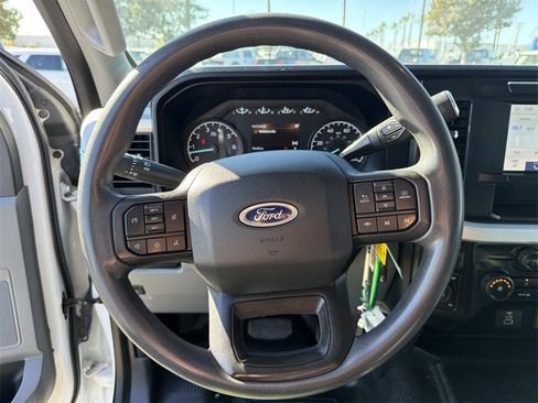 Used 2023 Ford F350 XL w/ FX4 Off-Road Package image 8