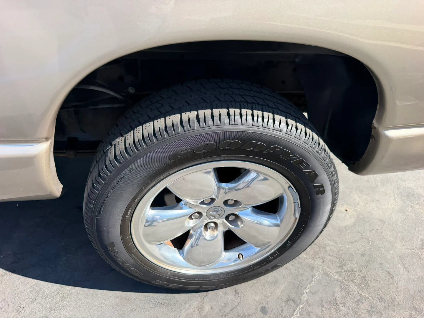 Used 2005 Dodge Ram 1500 Truck SLT RWD image 25