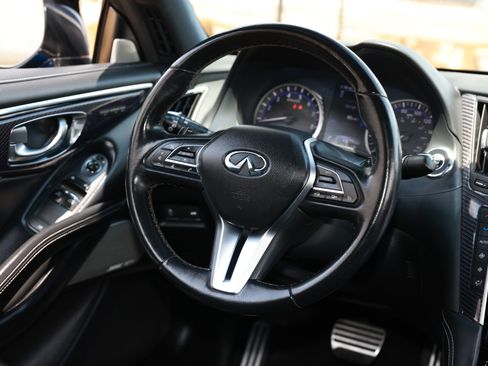 Used 2019 INFINITI Q60 Red Sport 400 w/ Cargo Package RWD image 33