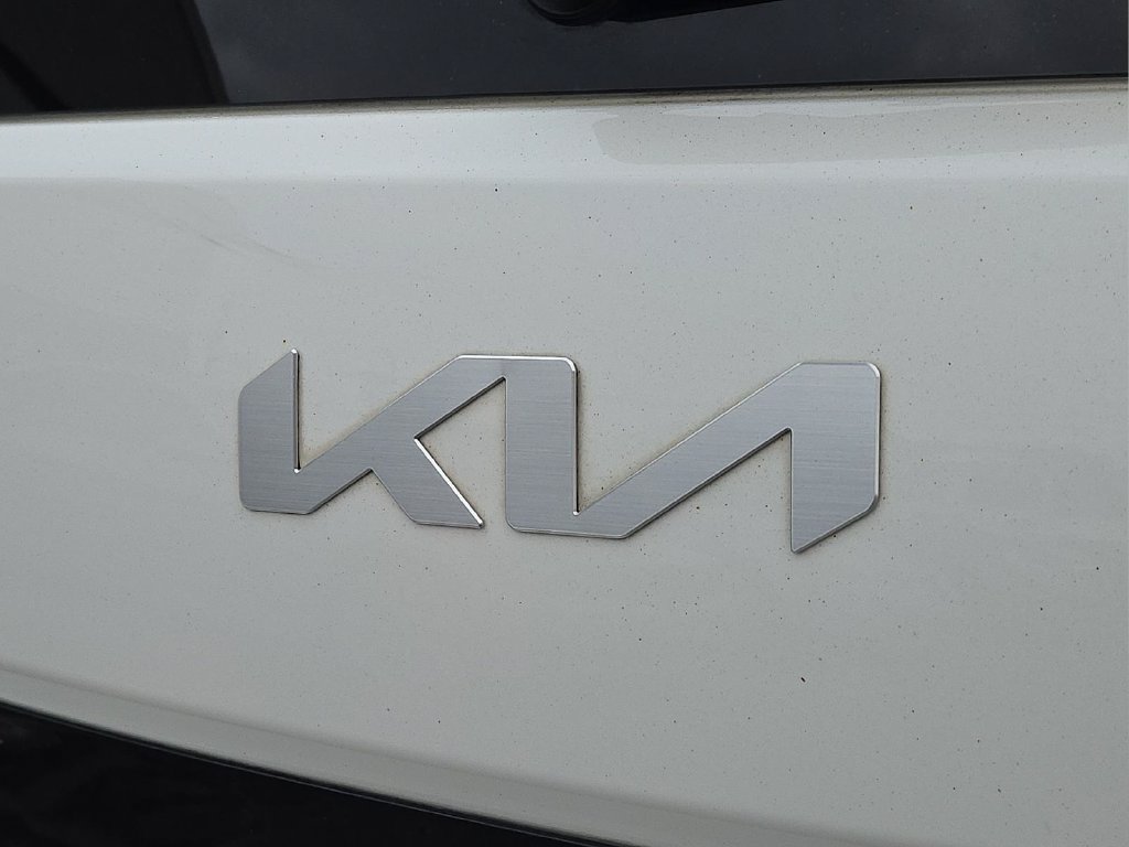 Used 2023 Kia Soul S FWD image 30