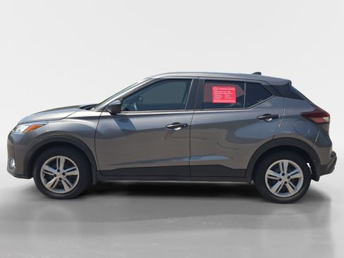 Certified 2025 Nissan Kicks Play S FWD image 2