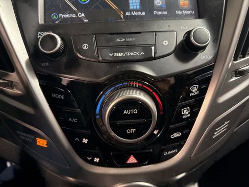 Used 2016 Hyundai Veloster w/ Option Group 03 image 21