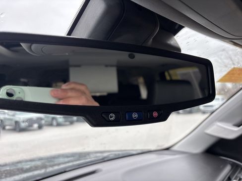 Used 2020 Chevrolet Tahoe LT image 34