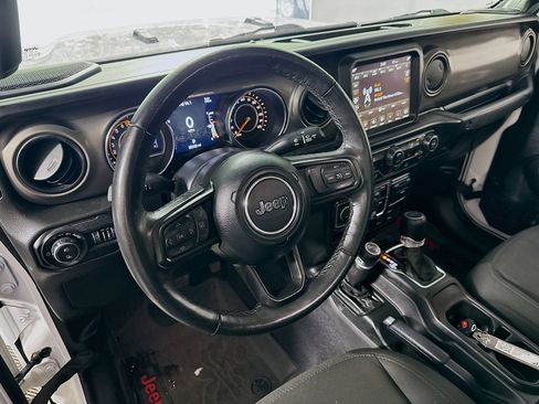 Used 2022 Jeep Gladiator Sport AWD/4WD image 23