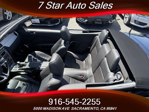 Used 2011 Ford Mustang GT Premium w/ Security Pkg RWD image 13