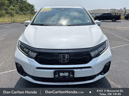 Used 2025 Honda Odyssey Elite image 2