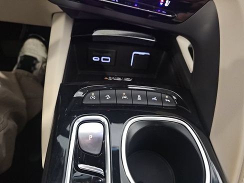 Used 2023 Buick Envision Avenir AWD/4WD image 16
