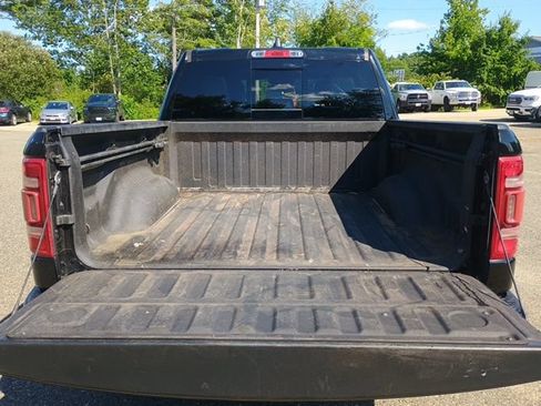Used 2022 RAM 1500 Laramie AWD/4WD image 19