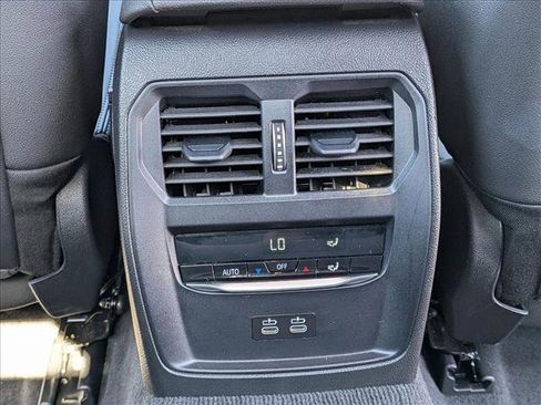 Used 2025 BMW 330i Sedan image 18