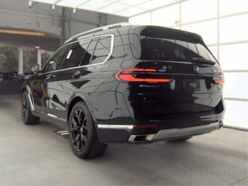 Used 2024 BMW X7 xDrive40i w/ Executive Package AWD/4WD image 7