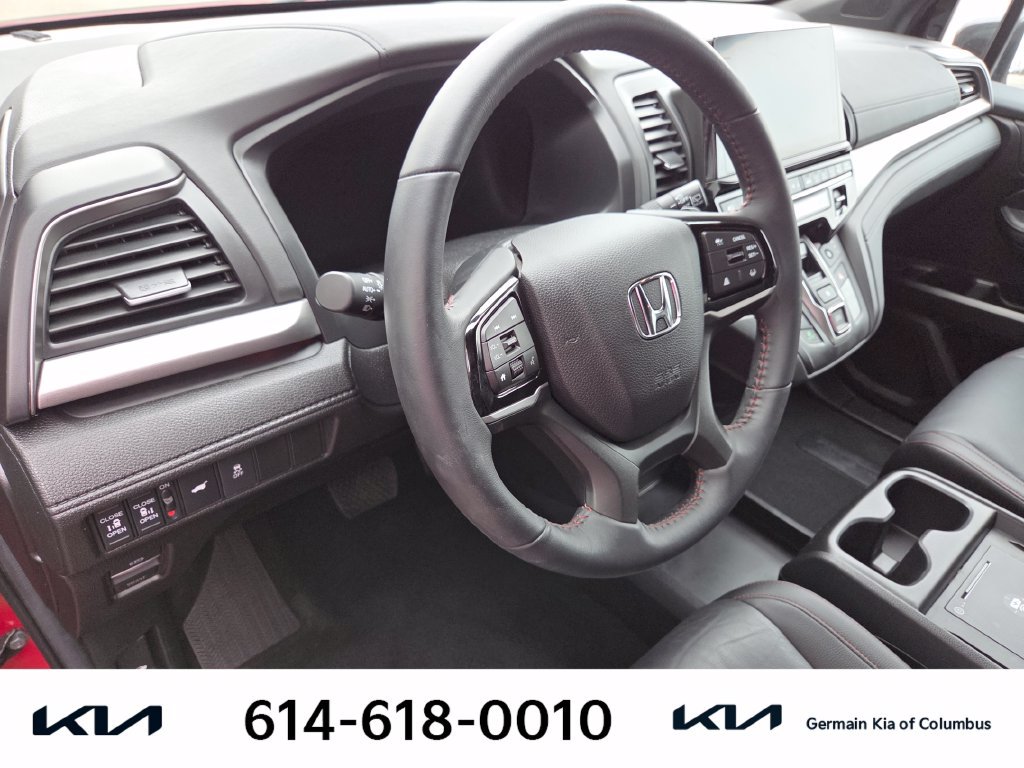 Used 2025 Honda Odyssey Sport-L image 17