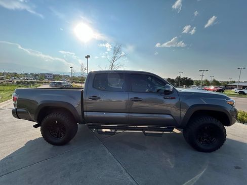 Used 2020 Toyota Tacoma TRD Pro AWD/4WD image 9