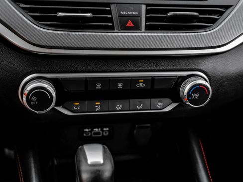 Used 2023 Nissan Altima 2.5 SR image 32