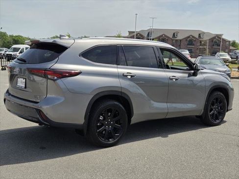 Certified 2026 Toyota Highlander Limited AWD/4WD image 5