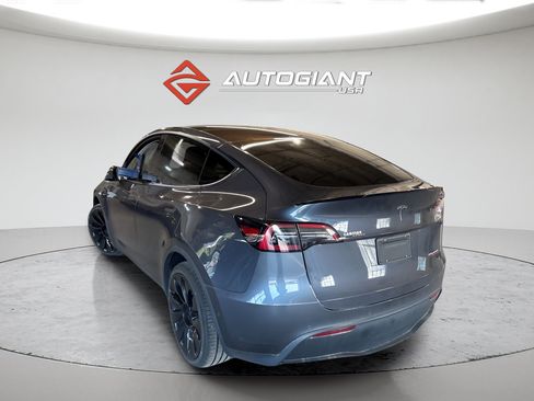 Used 2021 Tesla Model Y Long Range AWD/4WD image 3