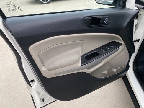 Used 2021 Ford EcoSport S FWD image 12
