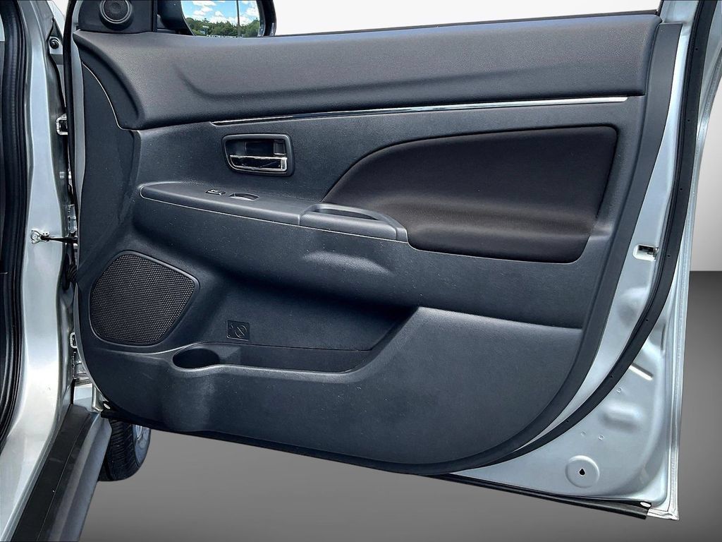 Used 2024 Mitsubishi Outlander Sport AWD image 27