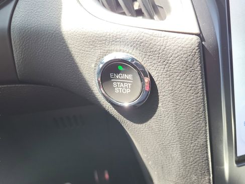 Used 2022 Ford Edge ST-Line AWD/4WD image 35