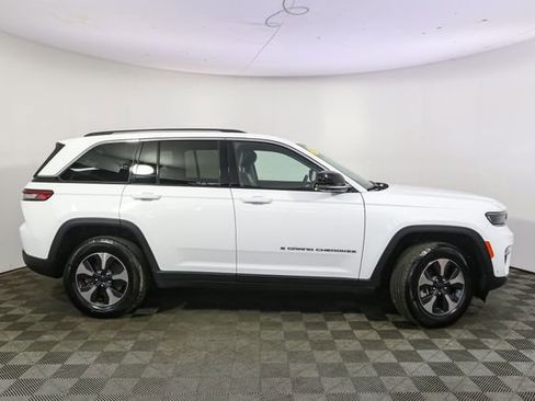 Used 2023 Jeep Grand Cherokee 4WD 4xe w/ Luxury Tech Group II image 14