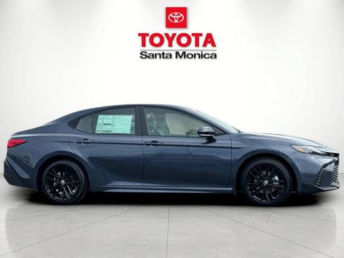 New 2026 Toyota Camry SE w/ Convenience Package FWD image 2