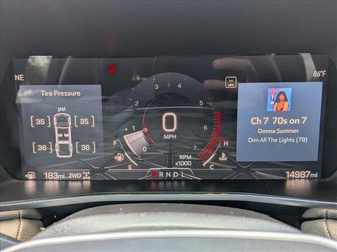 Used 2024 GMC Canyon Denali image 12