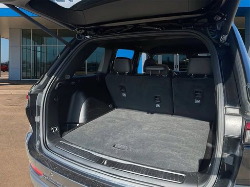 Used 2023 Jeep Grand Cherokee Altitude image 12