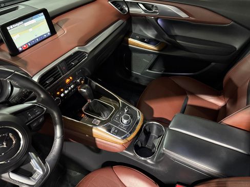 Used 2018 MAZDA CX-9 Signature image 32