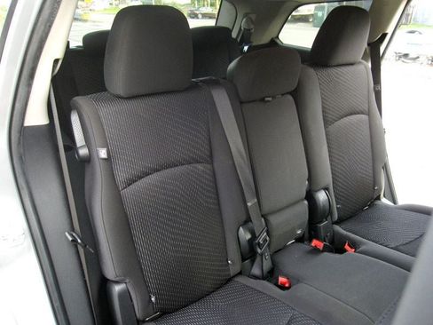 Used 2018 Dodge Journey SE FWD image 27