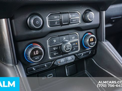 Used 2022 Chevrolet Suburban LT w/ LT Signature Package AWD/4WD image 45