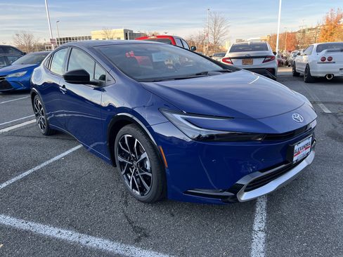 New 2026 Toyota Prius Plug-In Hybrid image 3