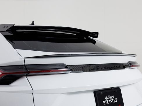 Used 2024 Lamborghini Urus Performante AWD/4WD image 93
