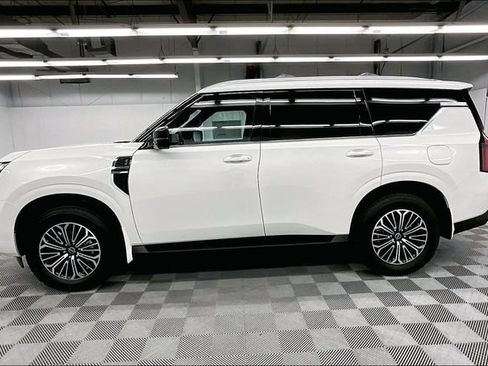 New 2026 Nissan Armada SL w/ Captain's Chari Seat Package AWD/4WD image 18
