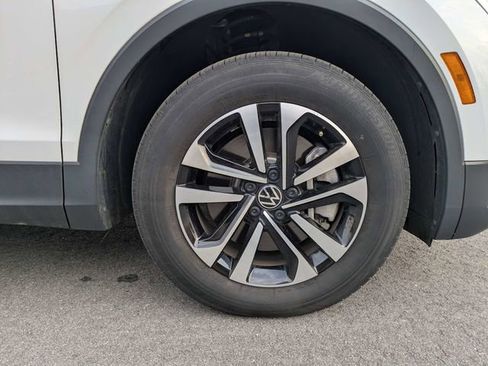 Used 2023 Volkswagen Tiguan S image 11