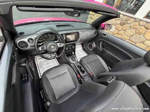 Used 2015 Volkswagen Beetle 1.8T FWD image 30