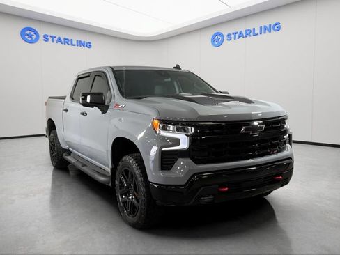 Used 2024 Chevrolet Silverado 1500 LT Trail Boss w/ LT Trail Boss Premium Package AWD/4WD image 14