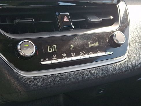 Used 2024 Toyota Corolla LE FWD image 16